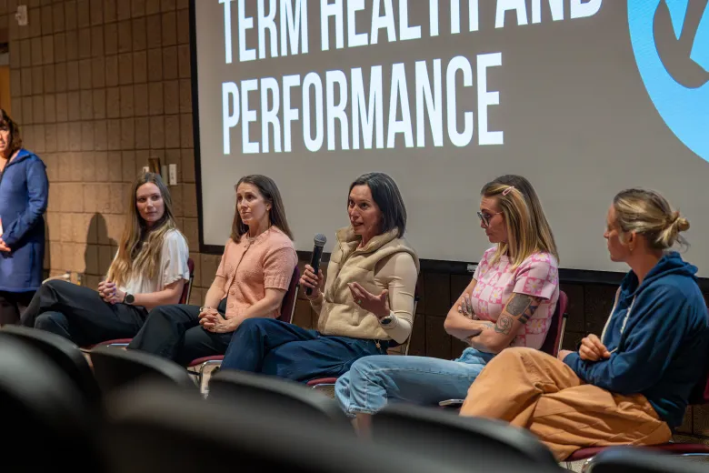 Park City High's Sierra Darling educates female athletes, parents about nutrition in female sports with expert panel discussion - Park Record